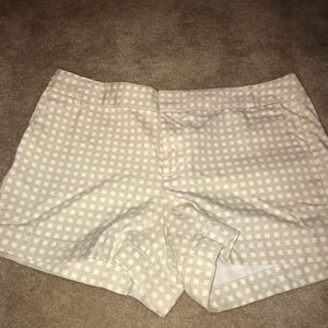 Banana Republic Factory Tan & White Shorts Size 8